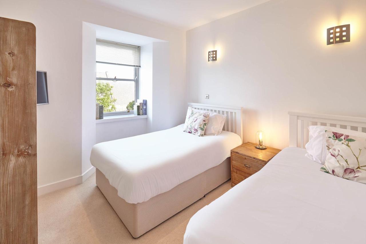 Host & Stay - Penthouse Pad สการ์โบโรห์ ภายนอก รูปภาพ